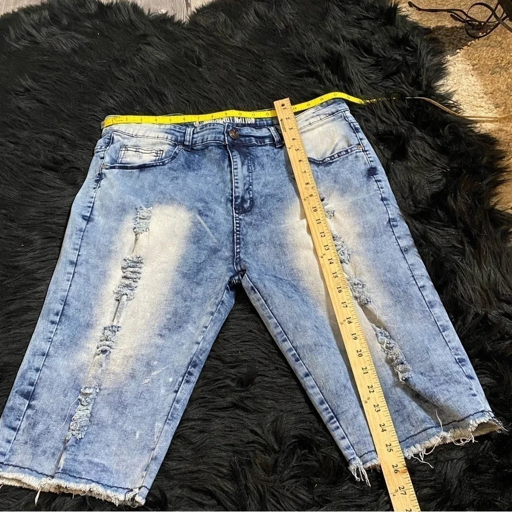 Argonaut Nation men’s distressed‎ denim shorts size 38